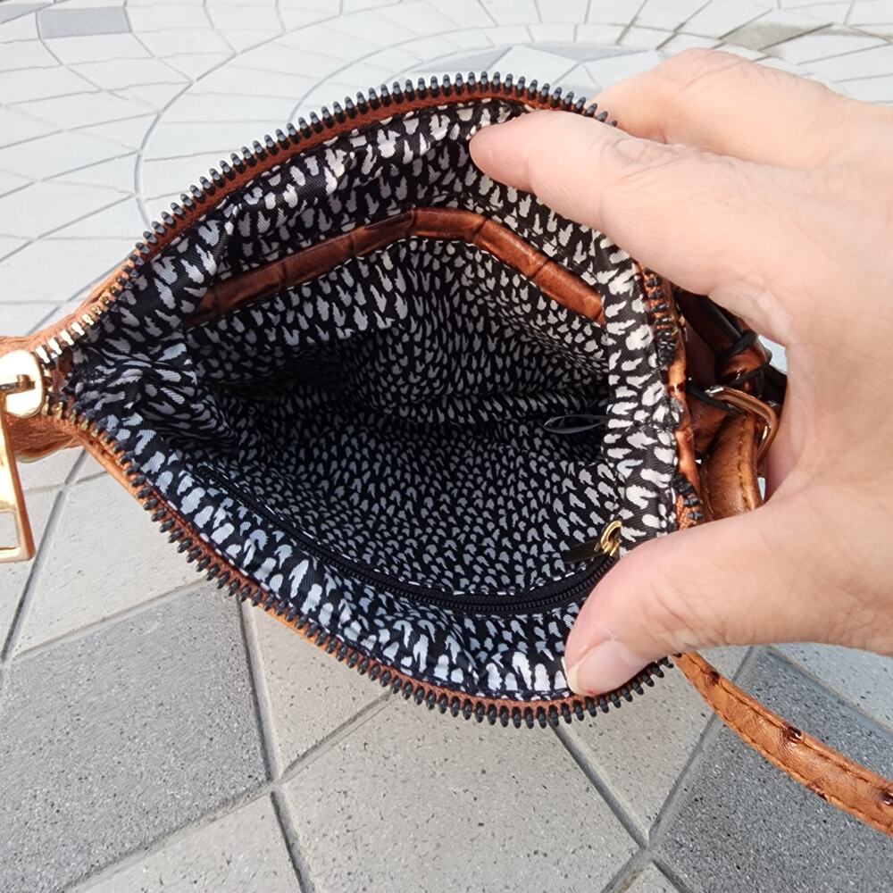 Emperia Los Angeles Faux Alligator Vegan Leather Crossbody Bag - Picture 6 of 10